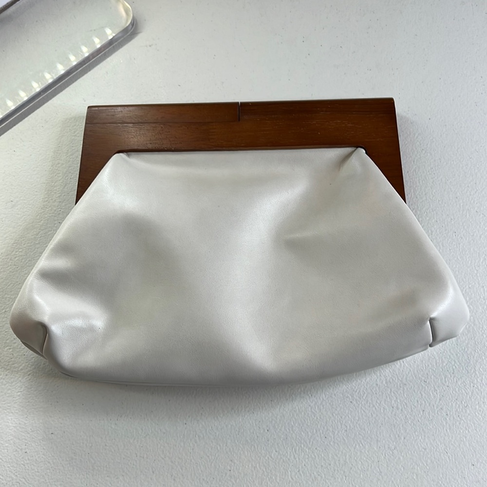 Women’s clutch purse